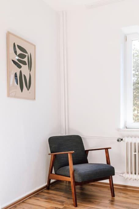 Komplett Neu: 2-Zi Zentral Im Altbau. 24H-Checkin Киль Экстерьер фото